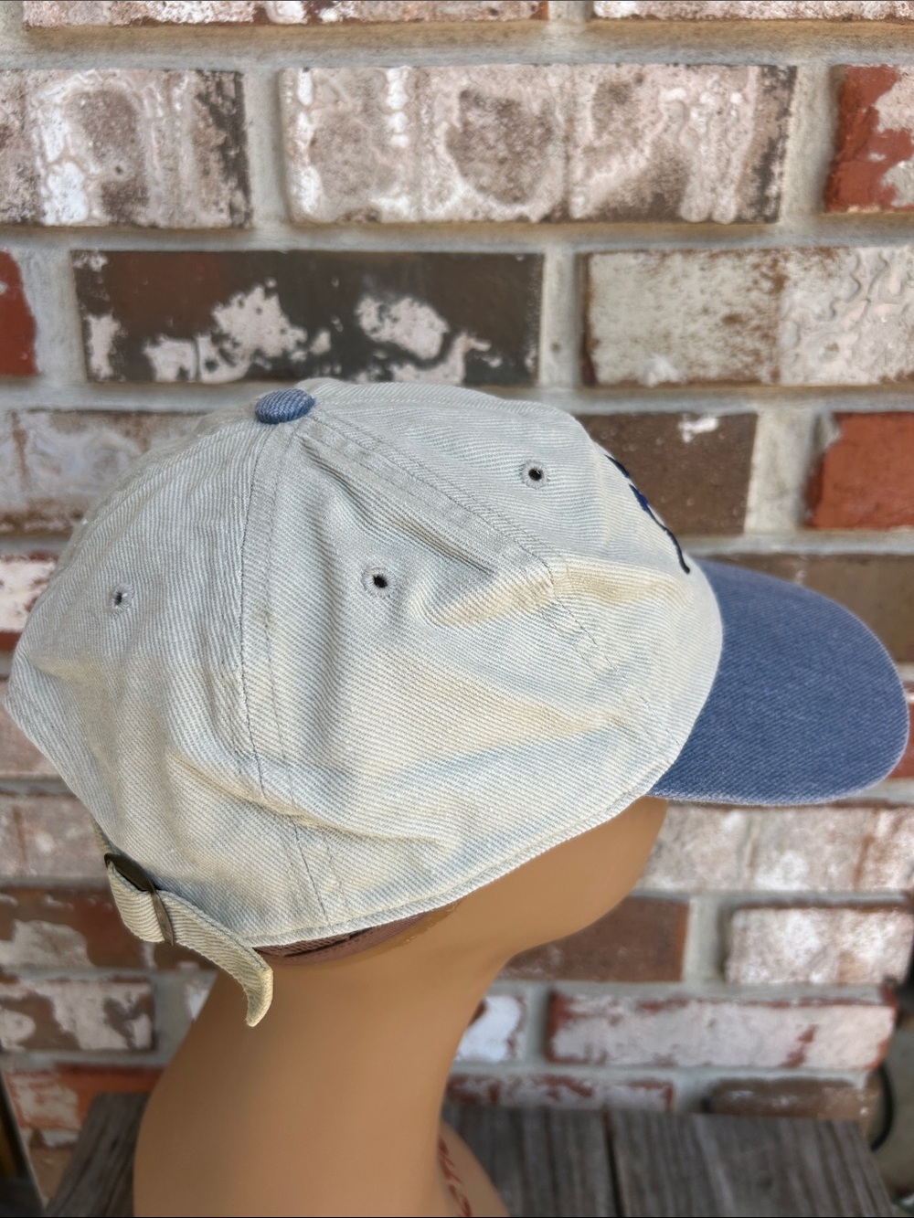 Vintage New York Yankees two tone baseball cap excellent condition never worn - Picture 2 of 7